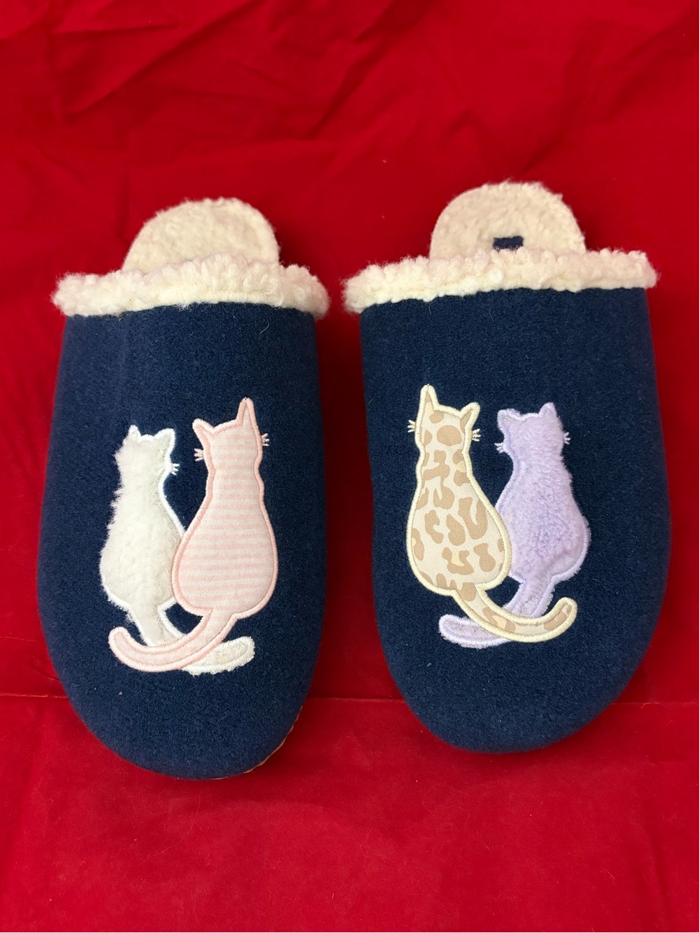 Lands’ End Cozy Cat Appliqué Navy Pet Slippers
